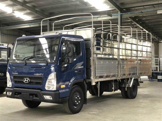 Hyundai New Mighty EX8 GTL Thùng Bạt 7,5 Tấn